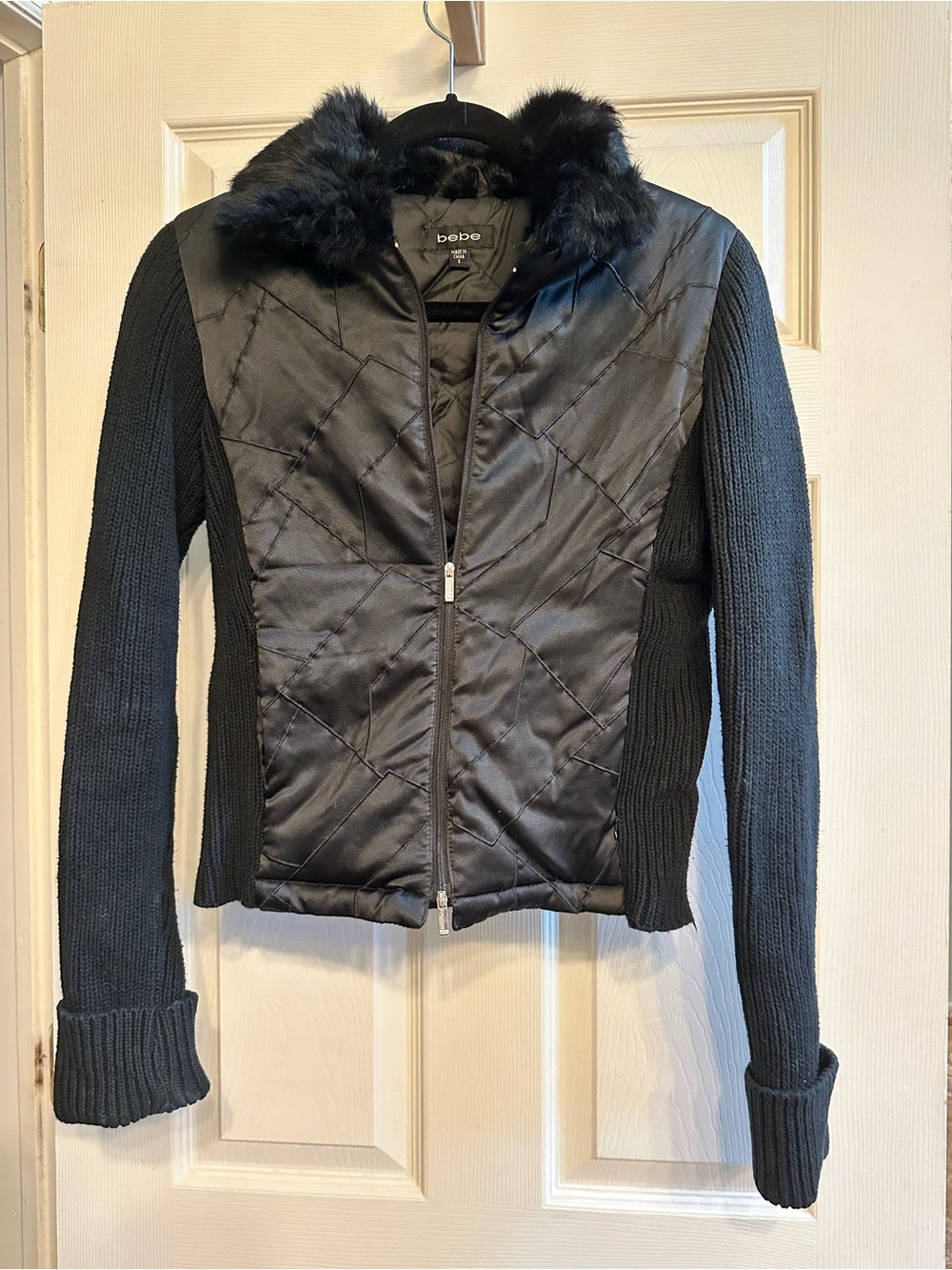 bebe Black Quilted Puffer Jacket with Faux Fur Collar